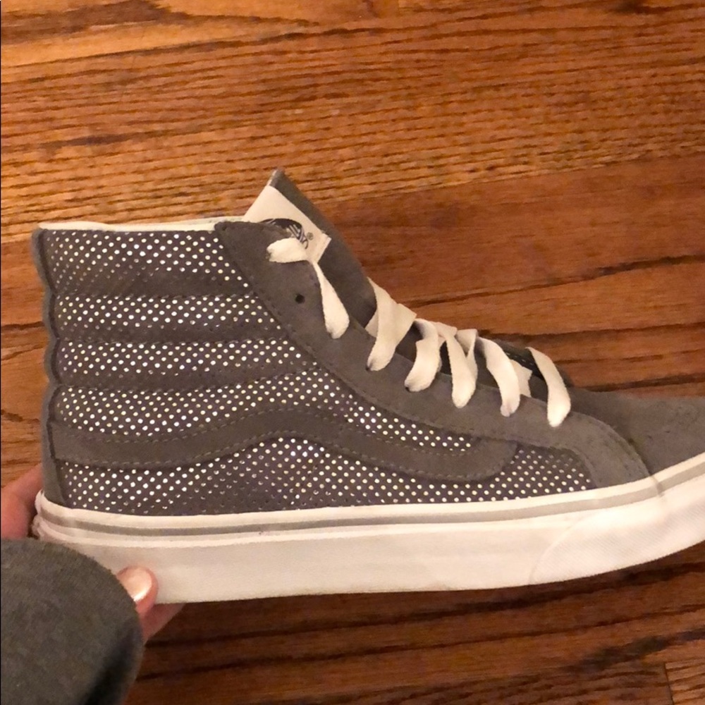 Women can high tops